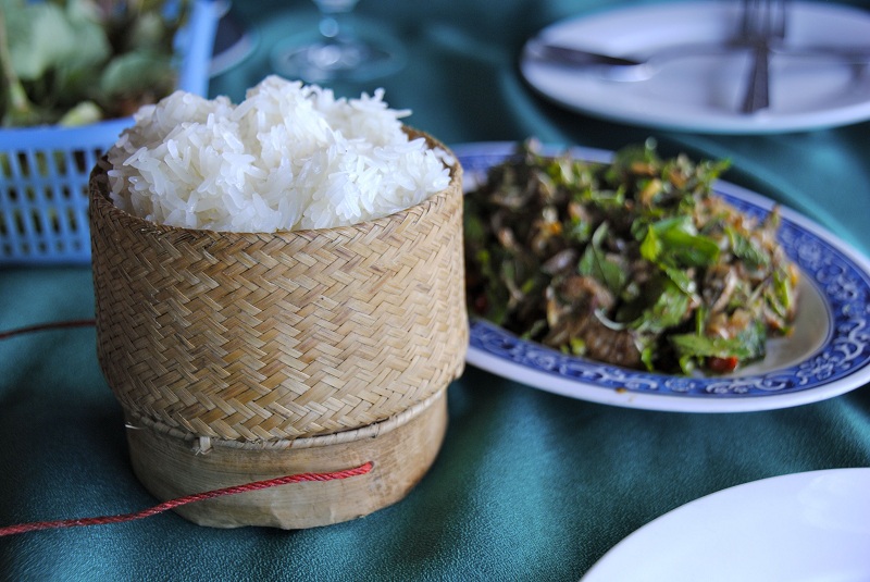 Thưởng thức ẩm thực đặc trưng miền Nam nước Lào